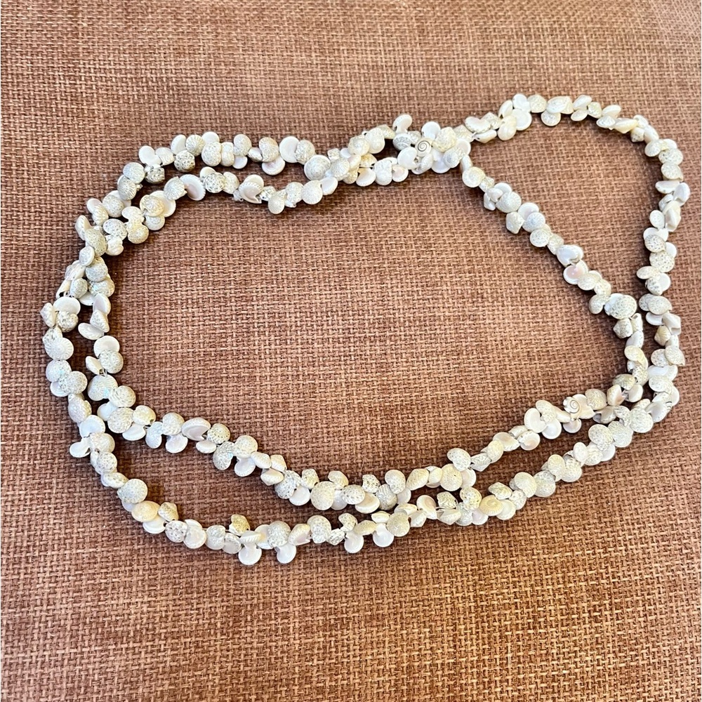 Vtg Snail Shell Necklace Tiny Seashell Long Strand Hawaiian Lei Beach Tribal